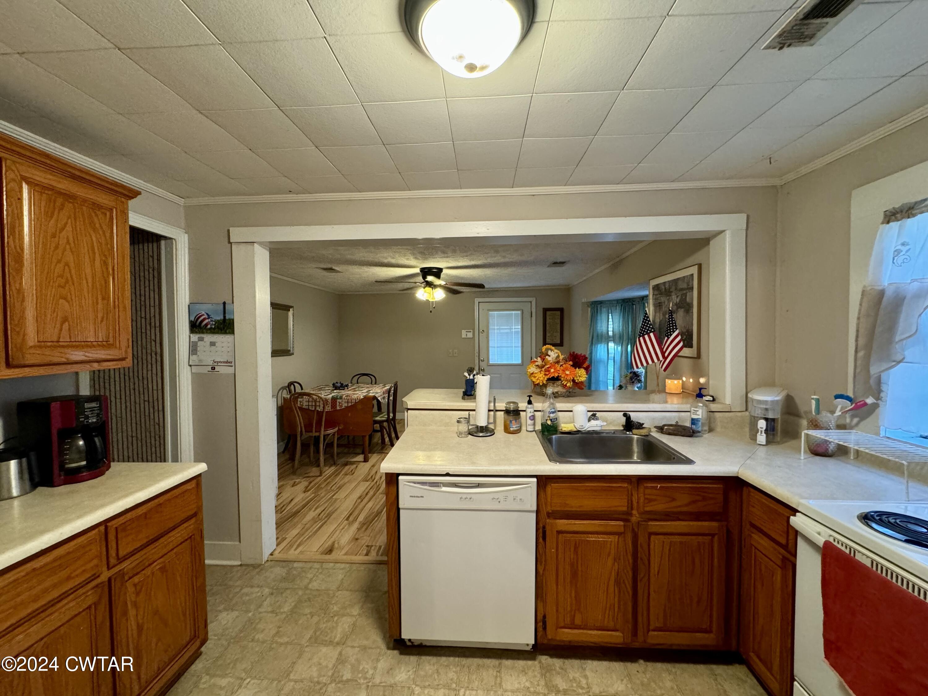 1821 Lawton Road Selmer, TN 38375 - Photo 8 of 29 IMG_3574