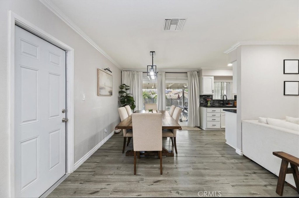 9075 Delano Drive Riverside, CA 92503 - Photo 11 of 34