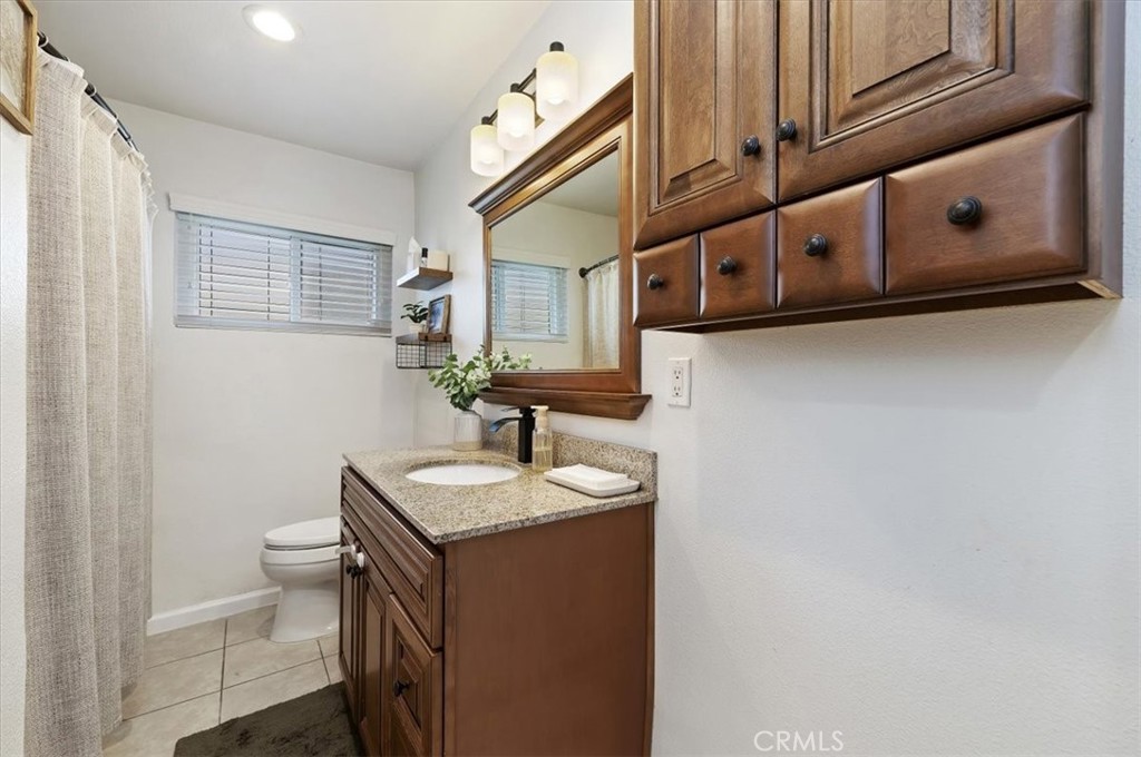 9075 Delano Drive Riverside, CA 92503 - Photo 19 of 34