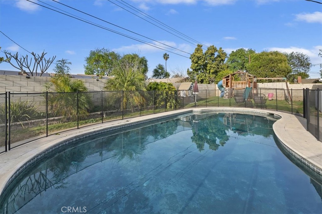 9075 Delano Drive Riverside, CA 92503 - Photo 28 of 34