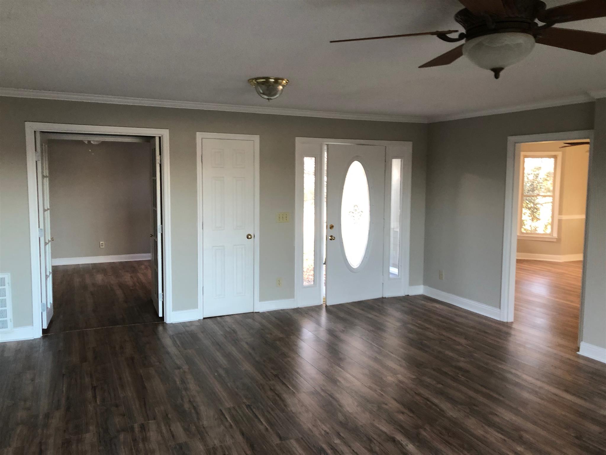 324 Governor Hall Road Castalian Springs, TN 37031 - Photo 3 of 13 Living Room