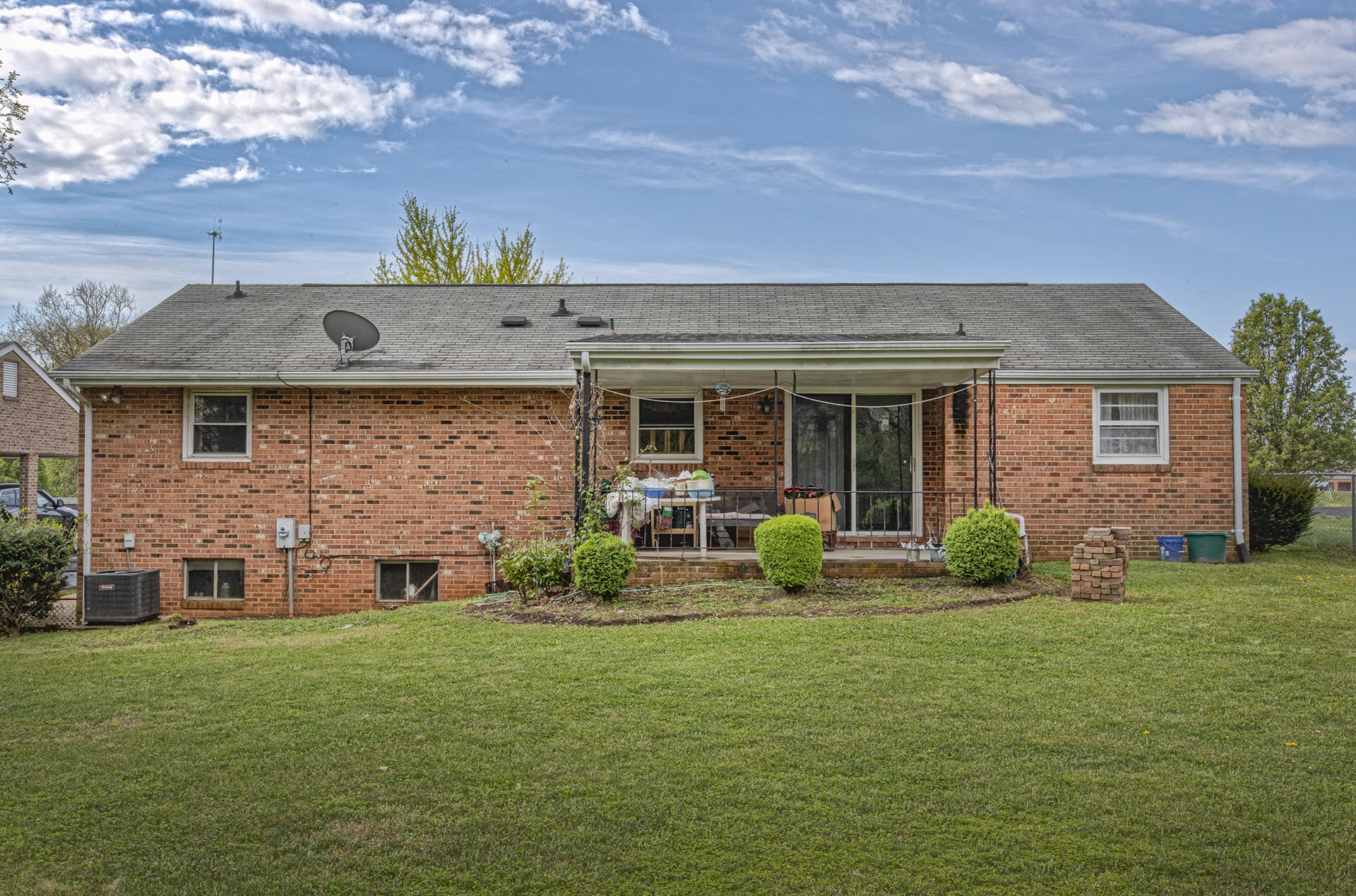 528 Ridgecrest Lane Roanoke, VA 24019 - Photo 25 of 26 Back of House
