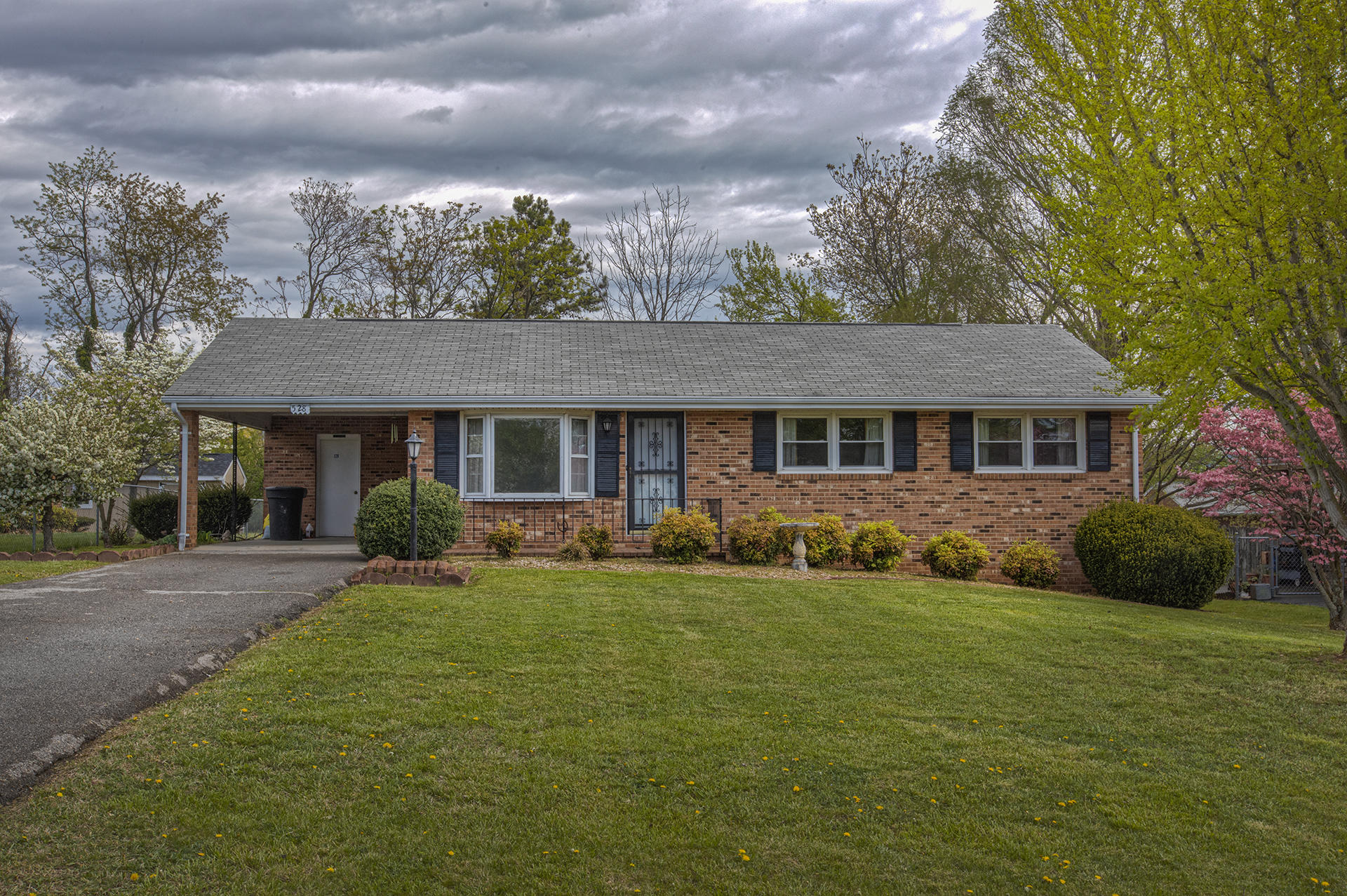 528 Ridgecrest Lane Roanoke, VA 24019 - Photo 26 of 26 Front View