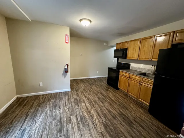 $1,600 | 9 South Clinton Street, Unit B, Poughkeepsie, NY 12601