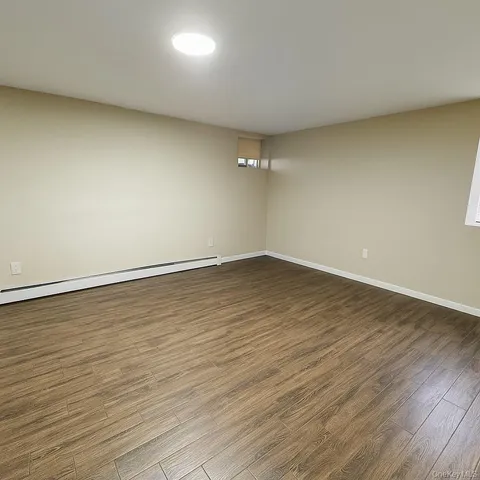 $1,600 | 9 South Clinton Street, Unit B, Poughkeepsie, NY 12601