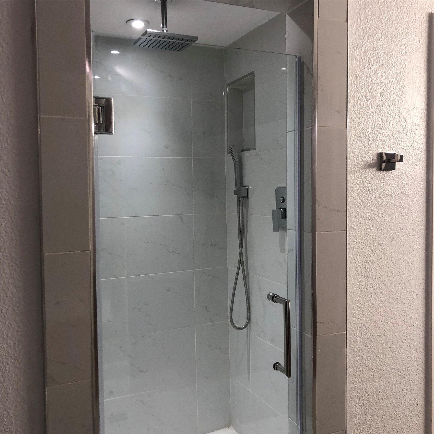 4236 Ruskin Street Houston, TX 77005 - Photo 10 of 19 Primary shower.