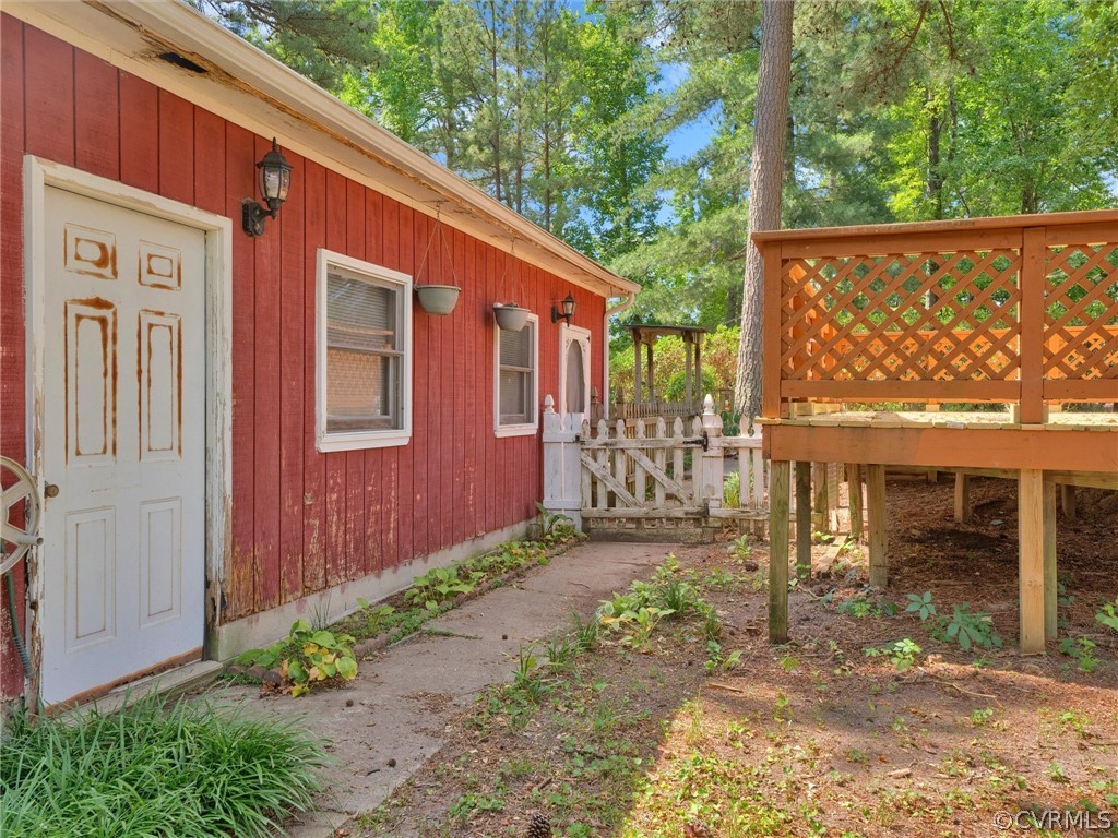 731 Adkins Road Chesterfield, VA 23236 - Photo 35 of 37 a front view of a house with garden