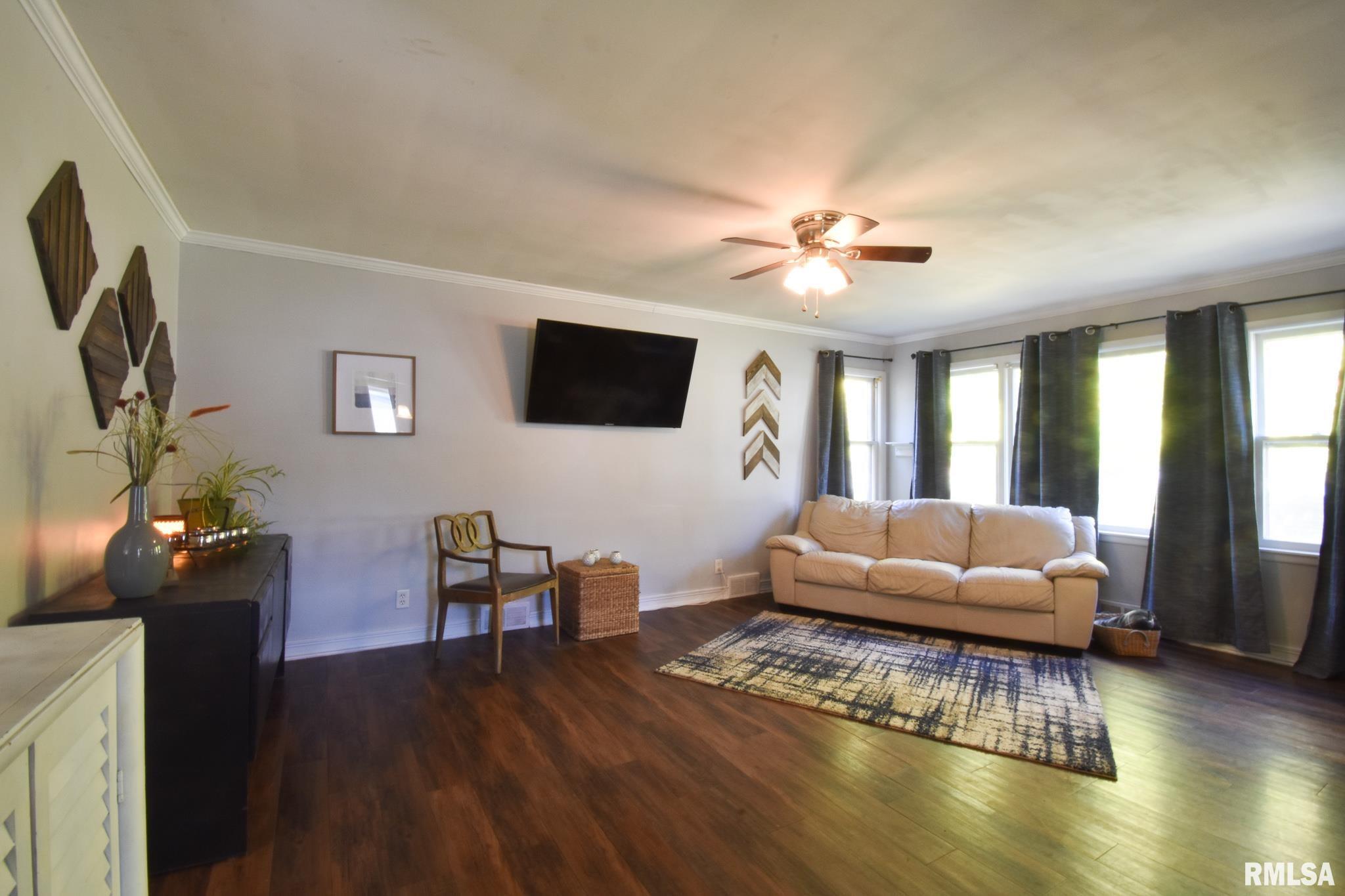 3707 East Hooker Street Springfield, IL 62703 - Photo 3 of 20 Gallery Image 3