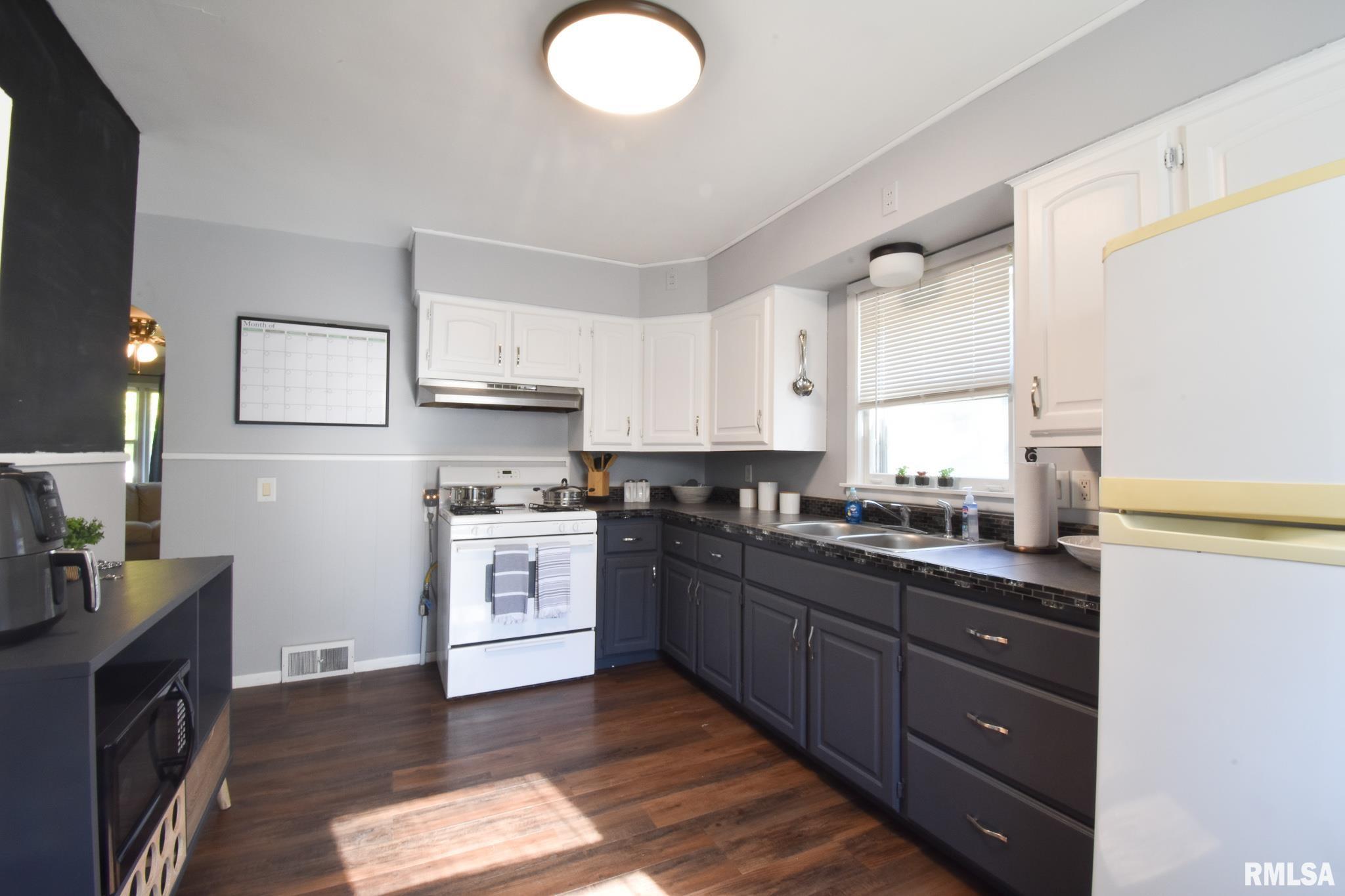 3707 East Hooker Street Springfield, IL 62703 - Photo 6 of 20 Gallery Image 6