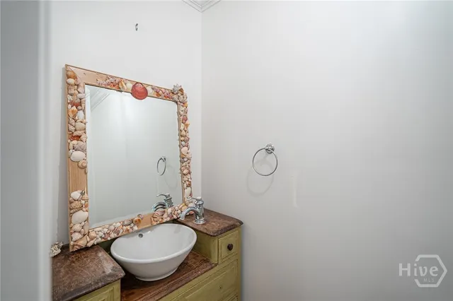 $615,000 | 9 Dr Louis Way, Savannah, GA 31411