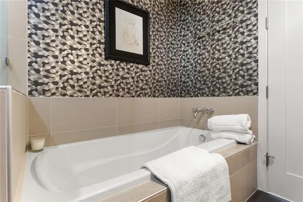$699,000 | 1820 Peachtree Road Northwest, Unit 402, Atlanta, GA 30309