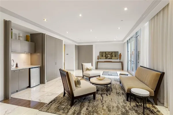 $699,000 | 1820 Peachtree Road Northwest, Unit 402, Atlanta, GA 30309