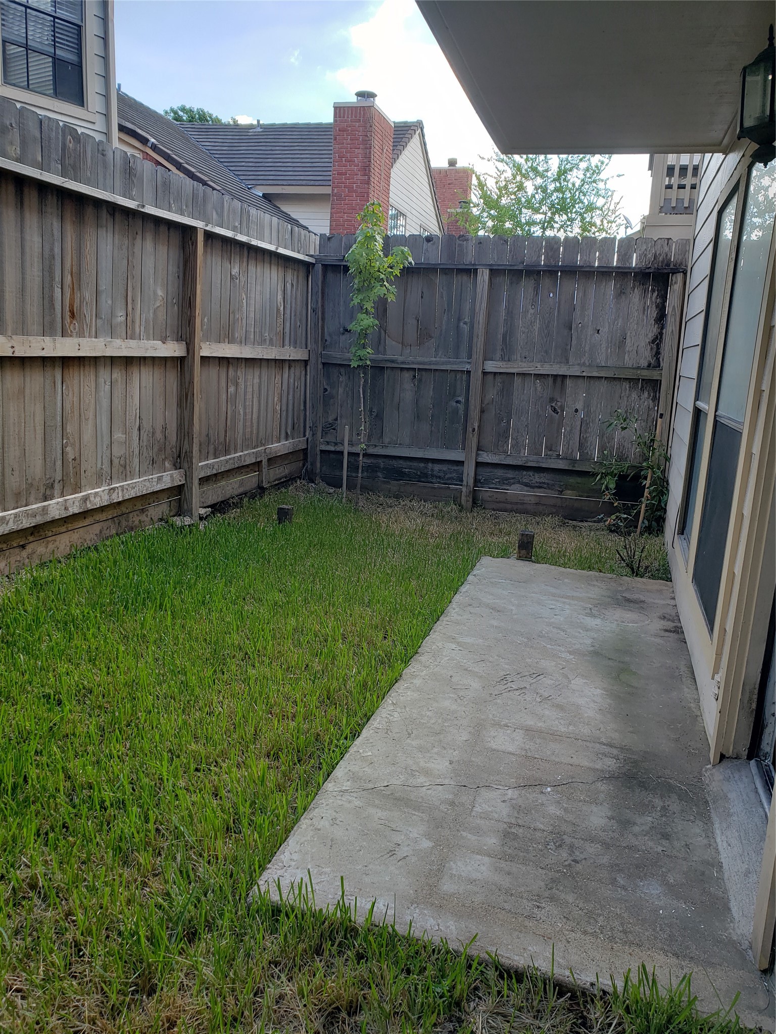 2277 South Kirkwood Road, Unit 1115 Houston, TX 77077 - Photo 19 of 25 FENCED PATIO