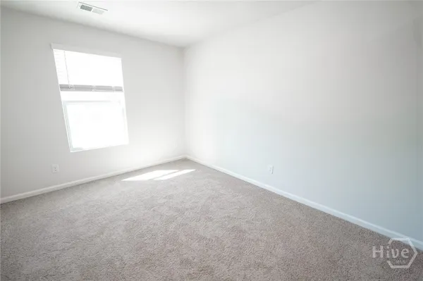 $2,400 | 112 Red Admiral Lane, Savannah, GA 31419