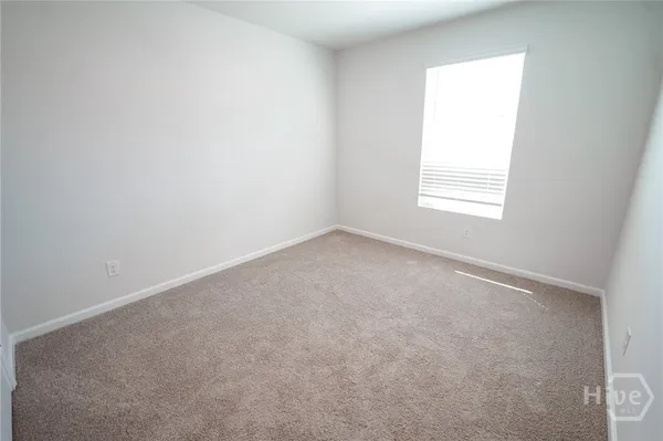 $2,400 | 112 Red Admiral Lane, Savannah, GA 31419