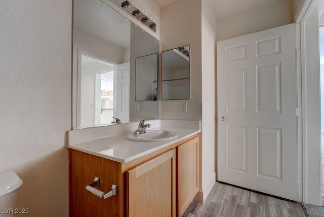 $1,600 | 59 East Agate Avenue, Unit 403, Las Vegas, NV 89123