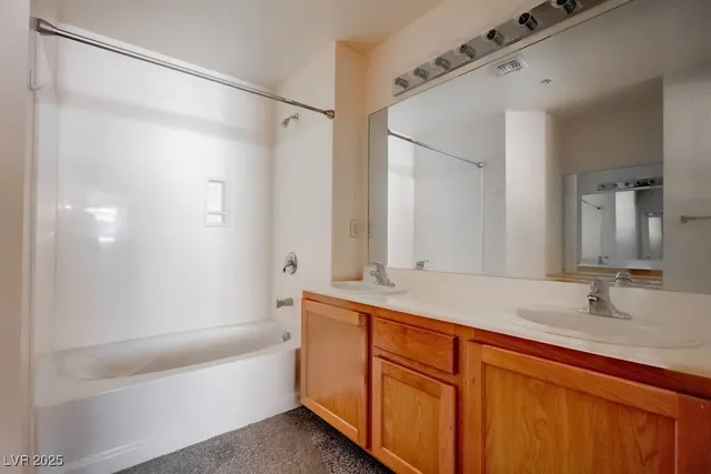 $1,600 | 59 East Agate Avenue, Unit 403, Las Vegas, NV 89123