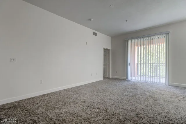 $1,600 | 59 East Agate Avenue, Unit 403, Las Vegas, NV 89123