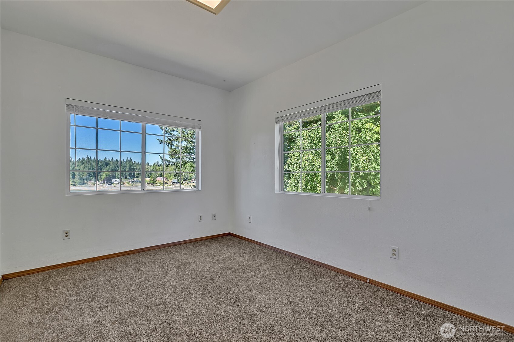 3253 Southeast Arcadia Road Shelton, WA 98584 - Photo 16 of 39 an empty room with a window