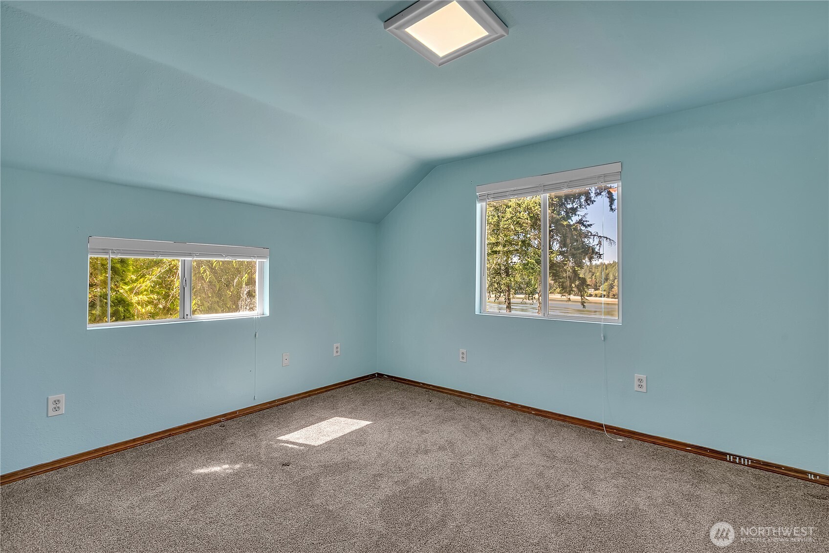 3253 Southeast Arcadia Road Shelton, WA 98584 - Photo 21 of 39 an empty room with windows