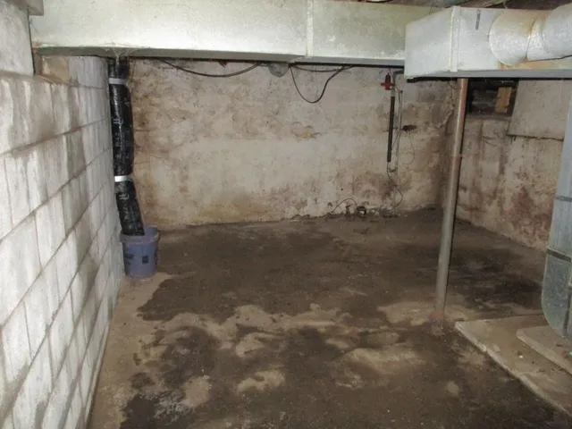 $118,800 | 2067 Nokomis Avenue, St. Paul, MN 55119