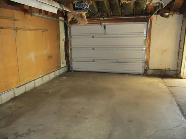 $118,800 | 2067 Nokomis Avenue, St. Paul, MN 55119