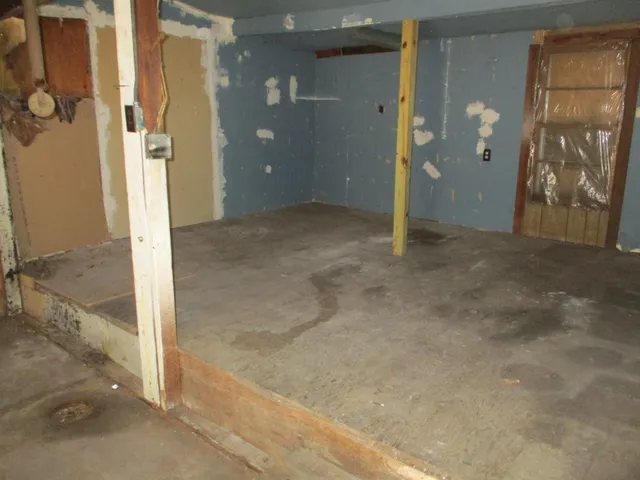 $118,800 | 2067 Nokomis Avenue, St. Paul, MN 55119