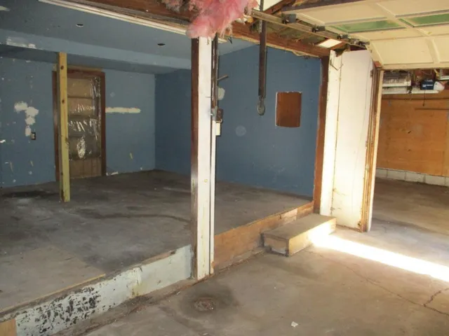 $118,800 | 2067 Nokomis Avenue, St. Paul, MN 55119