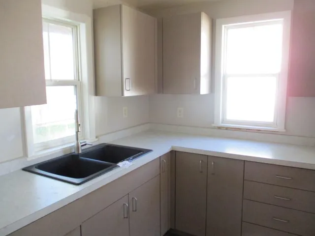 $118,800 | 2067 Nokomis Avenue, St. Paul, MN 55119