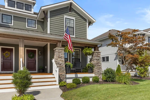 $595,000 | 4707 Macatawa Legends Boulevard, Holland, MI 49424