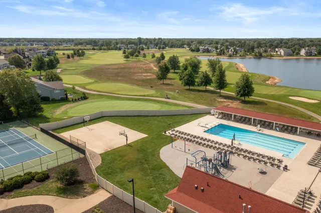 $595,000 | 4707 Macatawa Legends Boulevard, Holland, MI 49424