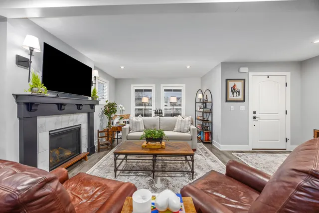 $595,000 | 4707 Macatawa Legends Boulevard, Holland, MI 49424