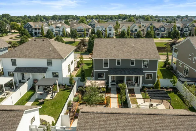 $595,000 | 4707 Macatawa Legends Boulevard, Holland, MI 49424