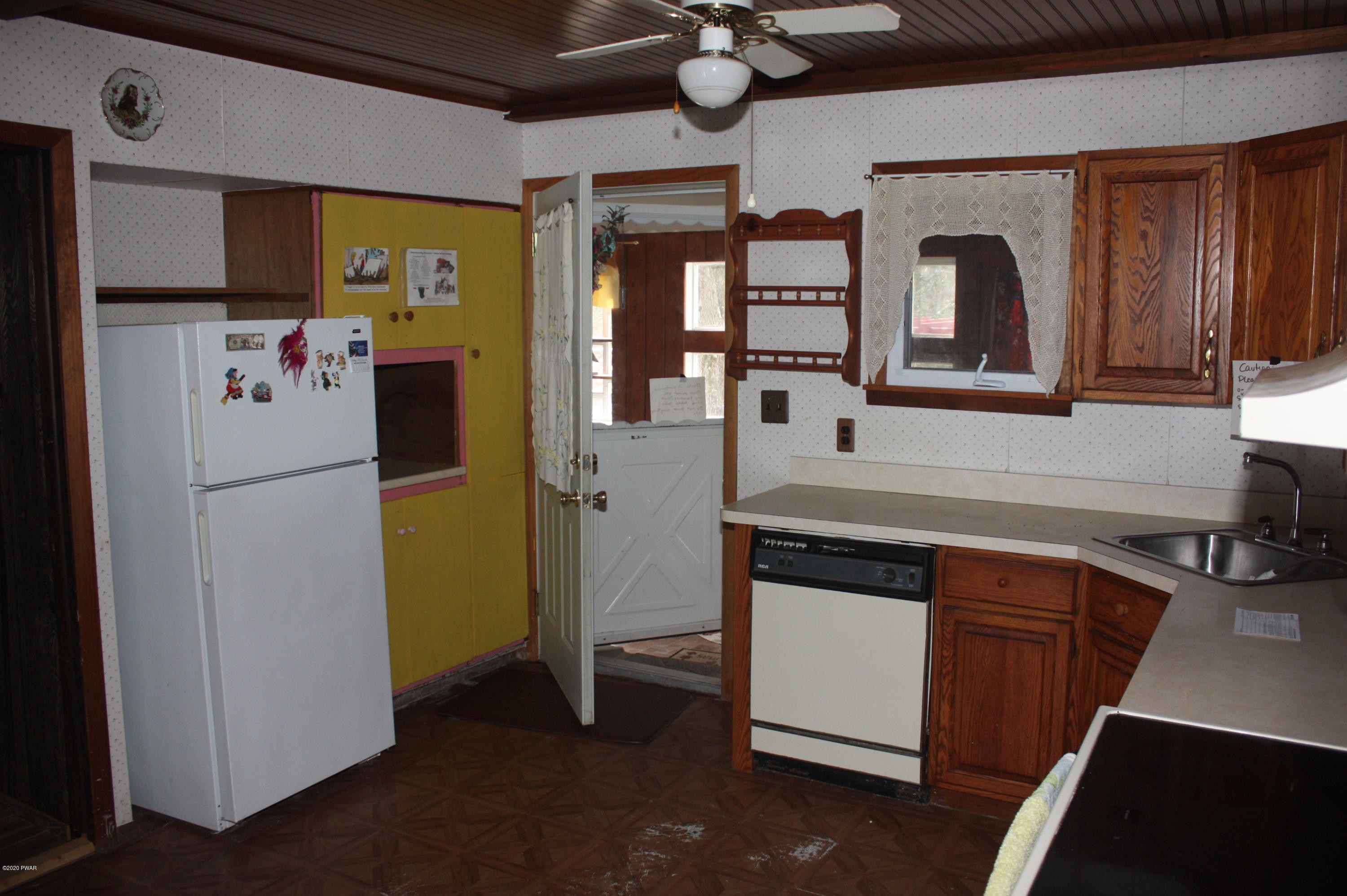 611 Avoy Road Lake Ariel, PA 18436 - Photo 53 of 53 Kitchen