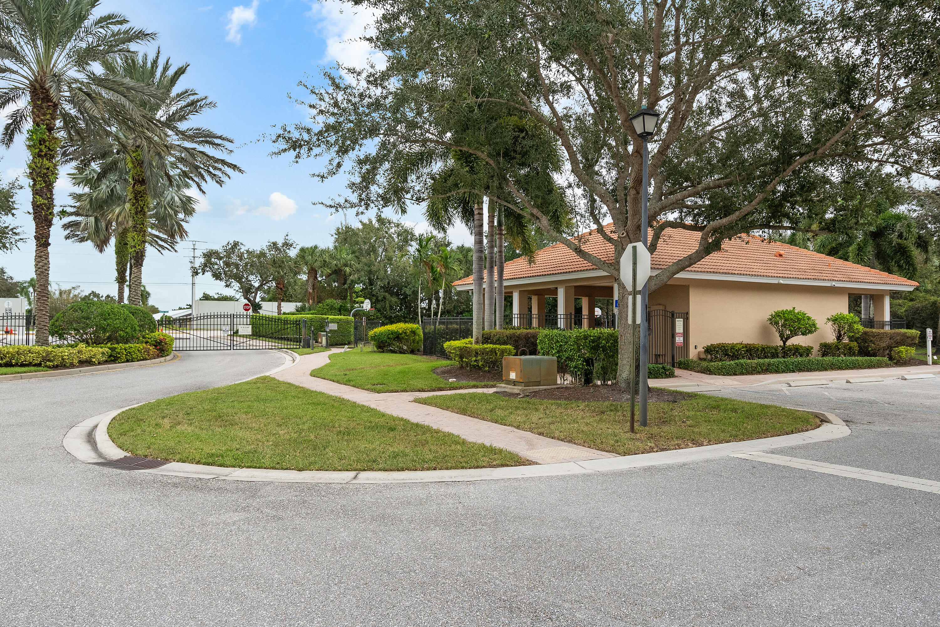 75 Southwest Squirrel Nest Way Stuart, FL 34997 - Photo 34 of 45 DSC09151