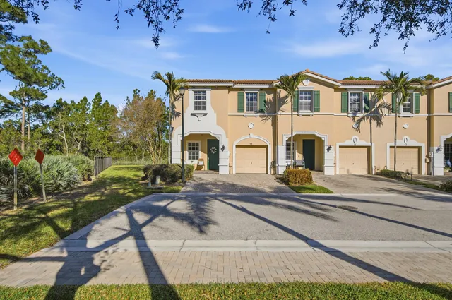 $350,000 | 75 Southwest Squirrel Nest Way, Stuart, FL 34997