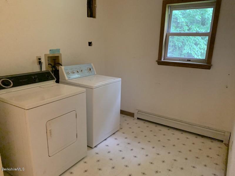 12 Quiet Knoll Road Stockbridge, MA 01266 - Photo 15 of 37 a utility room with dryer and washer