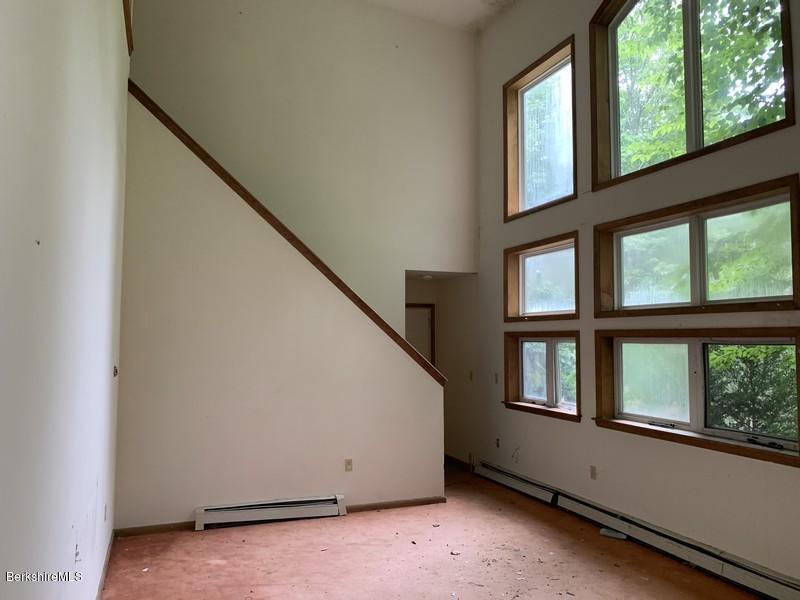 12 Quiet Knoll Road Stockbridge, MA 01266 - Photo 22 of 37 a view of an entryway