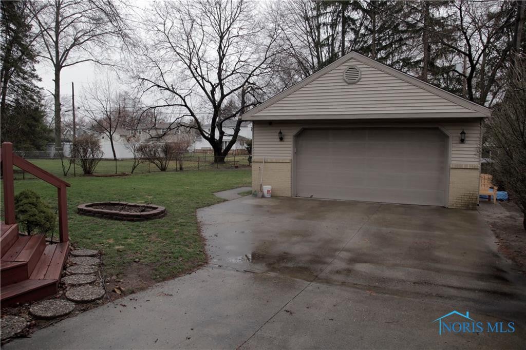 4736 Cedarhurst Road Toledo, OH 43613 - Photo 12 of 40 Gallery Image 12
