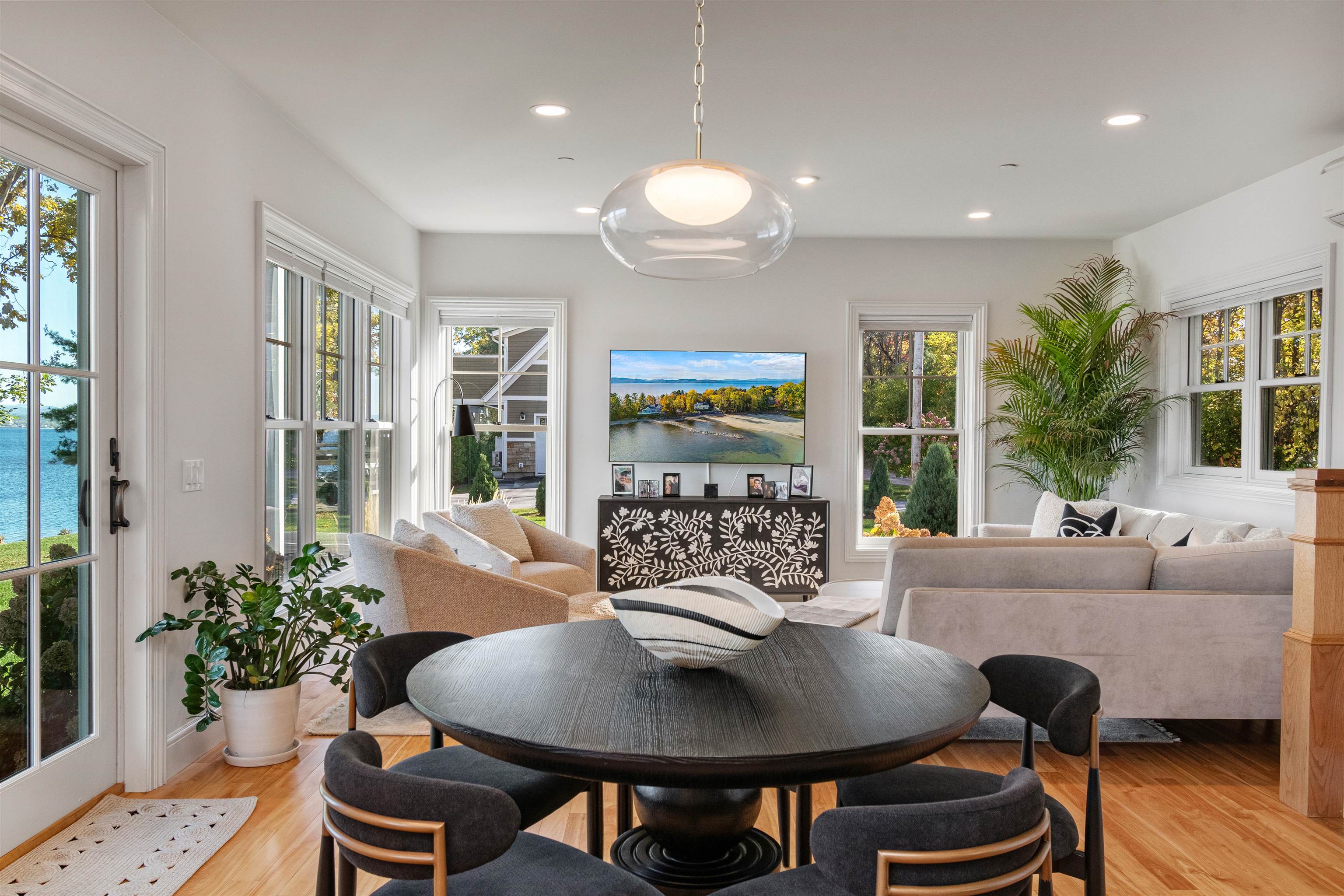 451 Appletree Point Road Burlington, VT 05408 - Photo 12 of 60