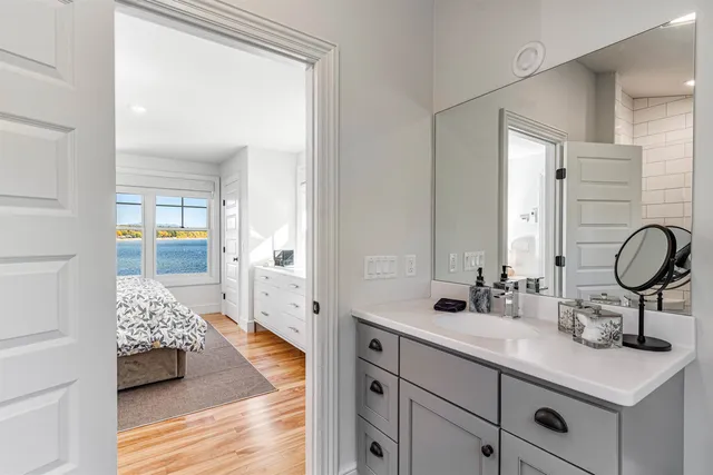 $2,250,000 | 451 Appletree Point Road, Burlington, VT 05408