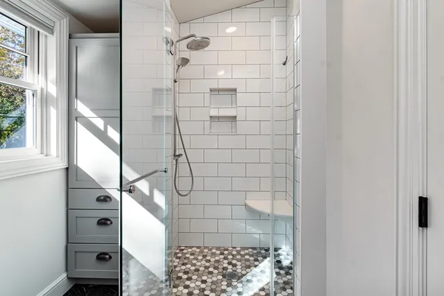 $2,250,000 | 451 Appletree Point Road, Burlington, VT 05408