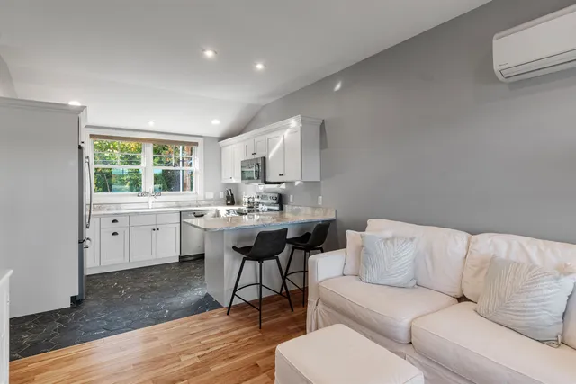 $2,250,000 | 451 Appletree Point Road, Burlington, VT 05408