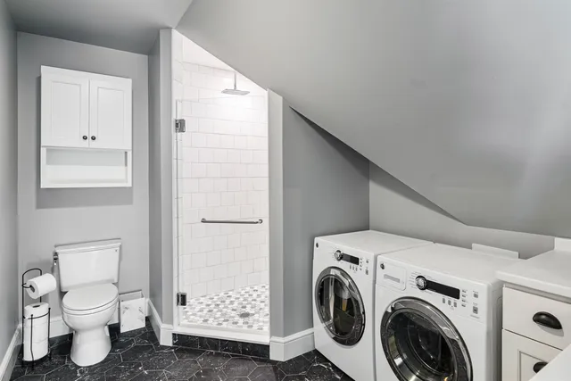 $2,250,000 | 451 Appletree Point Road, Burlington, VT 05408