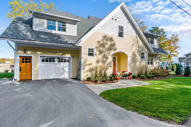 $2,250,000 | 451 Appletree Point Road, Burlington, VT 05408