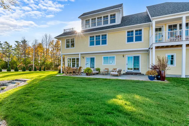 $2,250,000 | 451 Appletree Point Road, Burlington, VT 05408