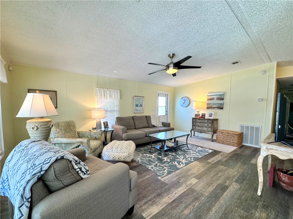 482 Marlin Circle Sebastian, FL 32976 - Photo 6 of 36