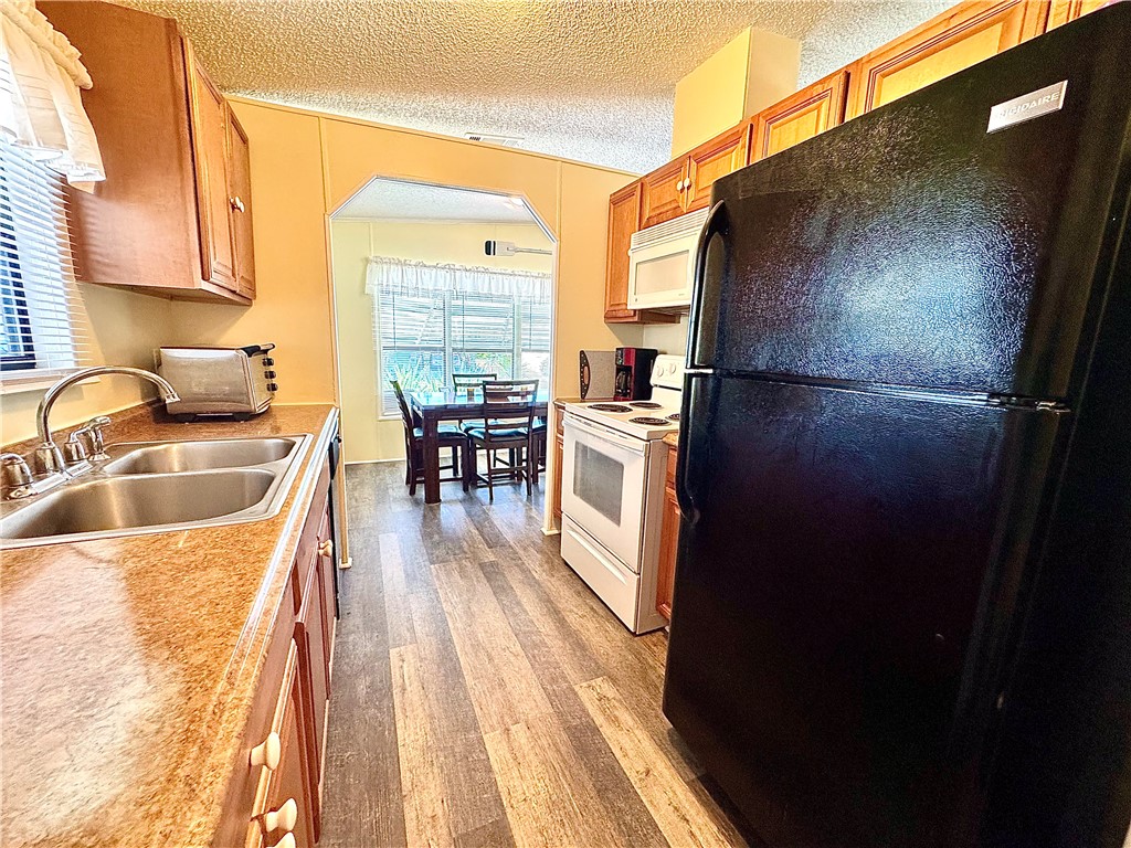 482 Marlin Circle Sebastian, FL 32976 - Photo 9 of 36