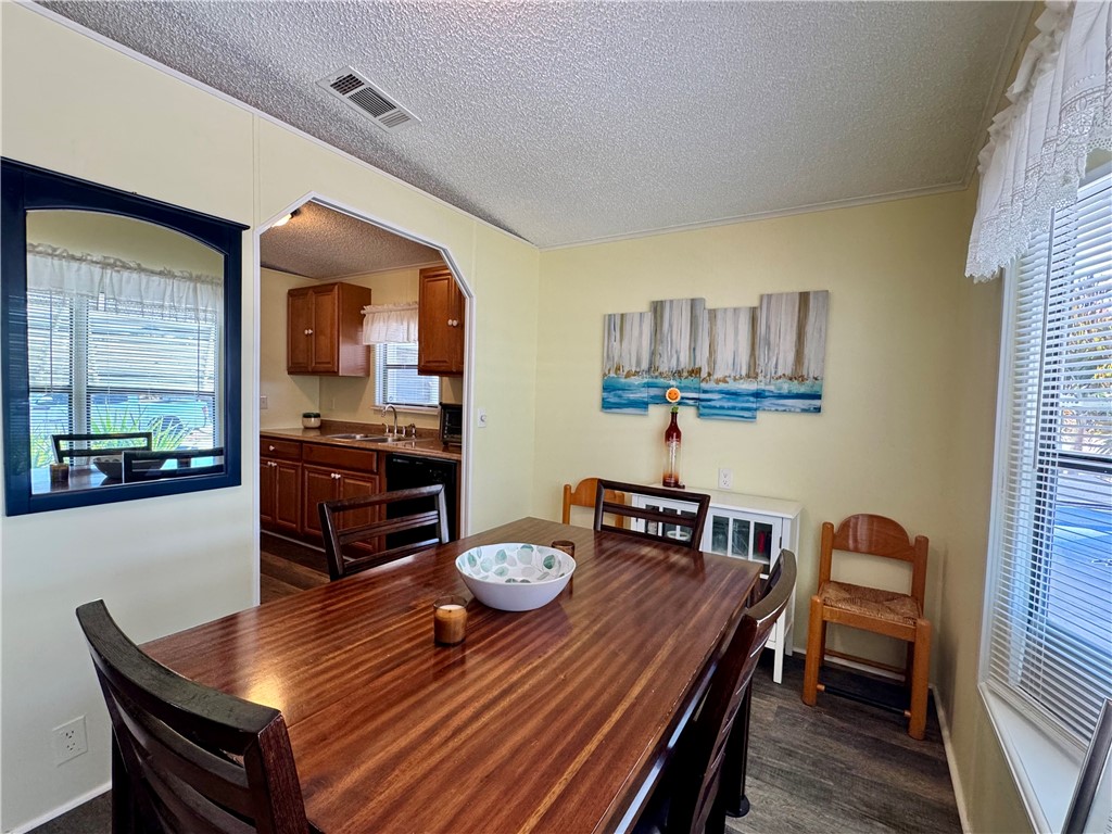 482 Marlin Circle Sebastian, FL 32976 - Photo 10 of 36