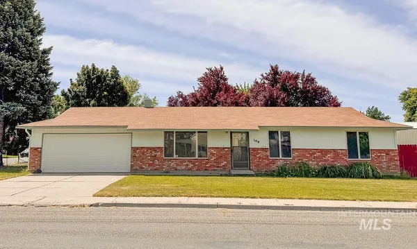 $325,000 | 106 Northeast 16th Street, Fruitland, ID 83619